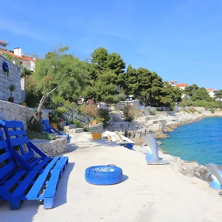 Apartment By The Sea Rastici, Ciovo - 9470 *