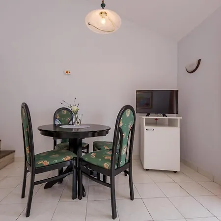 Apartamento By The Sea Rastici, Ciovo - 9470